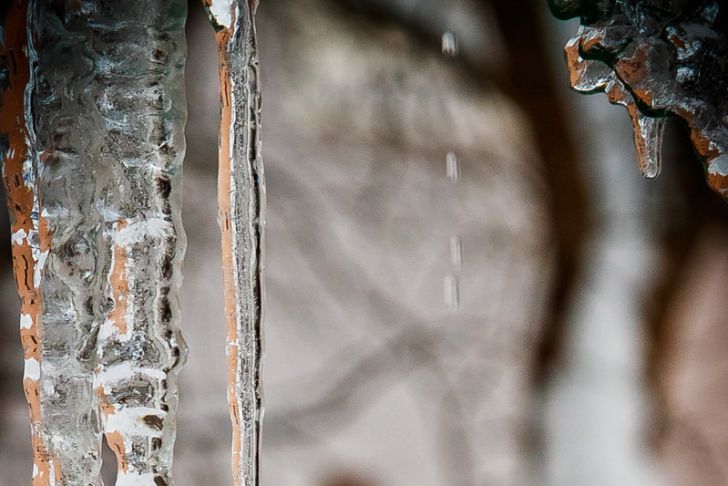 7 Zeichen und Aberglaube über Eiszapfen Eiszapfen