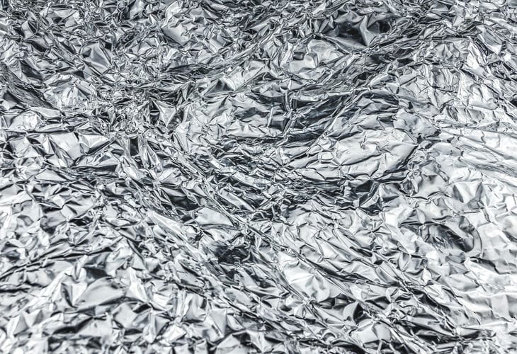 Nicht nur Backen und Aufbewahren: 4 Fälle, in denen Alufolie im Haushalt unverzichtbar ist Folie