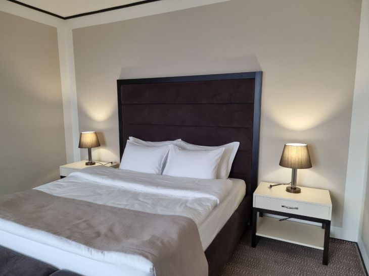 So dekorieren Sie ein Schlafzimmer nach Feng Shui: 9 Tipps Zimmer