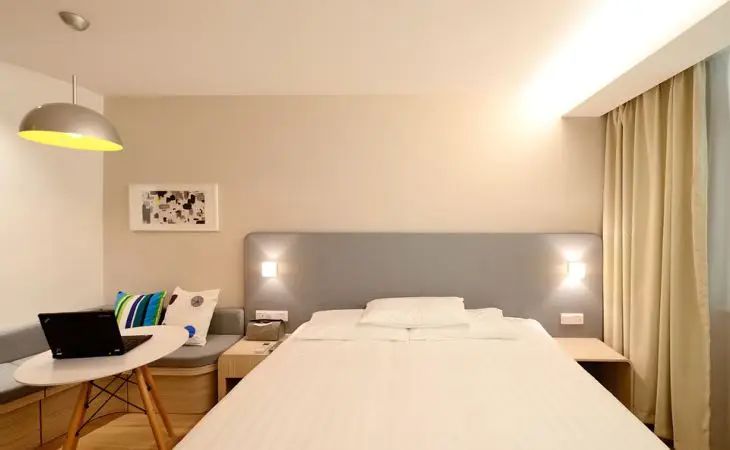 So reduzieren Sie die Staubmenge in einer Wohnung: 10 bewährte Methoden Wohnung