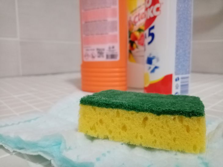 Trick mit Spülschwamm und Salz: 90 % der Hausfrauen haben noch nie von diesem Life-Hack gehört Schwamm