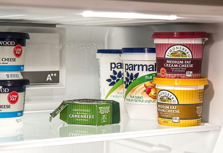 Welches Produkt sollte neben Käse in den Kühlschrank gestellt werden: Es ist viel länger haltbar Käse