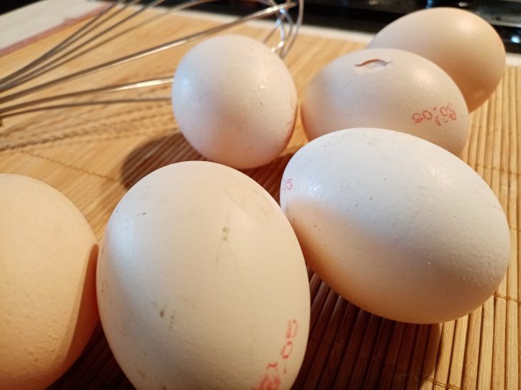 „Lecker und weich“: Kefirkekse – einfach und unkompliziert zuzubereiten Eier