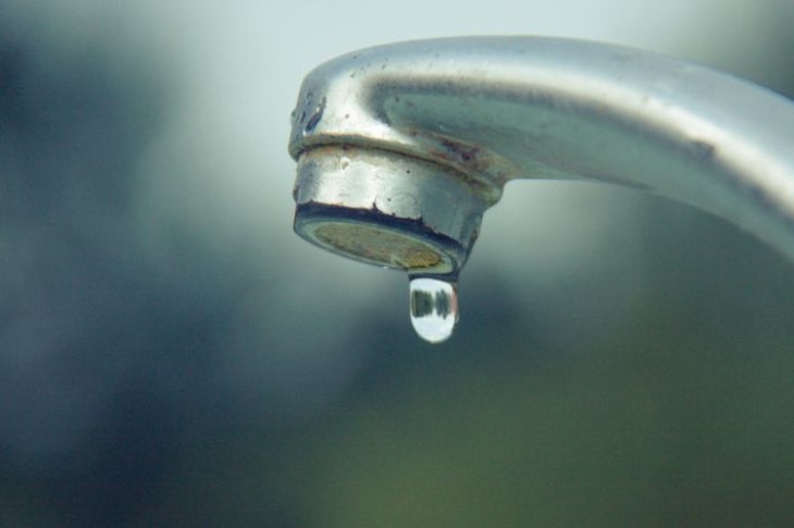So polieren Sie Sanitärarmaturen auf Hochglanz: Ein günstiges Produkt hilft Sanitär
