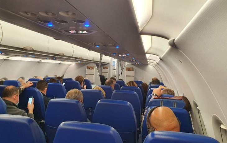 Das Verkehrsministerium unterstützte die Idee, Flüge für eine Kategorie von Russen zu verbieten Flugzeug