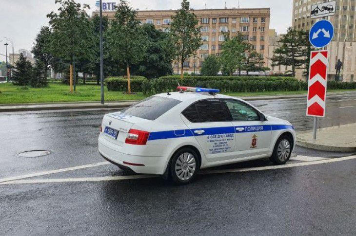 Die Polizei von Jugra hat am Fluss Maly Jugan die Leichen zweier vermisster Kinder gefunden Die Polizei