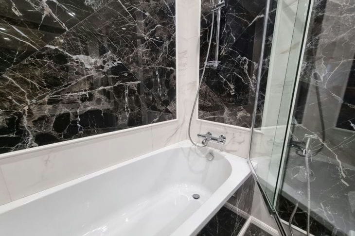 So reinigen Sie eine weiße Badewanne: Hausfrauen enthüllen die Geheimnisse eines strahlenden Badezimmers Badezimmer