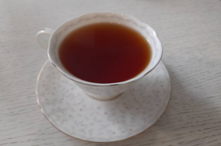 Was Eisen aus dem Körper spült: Hören Sie auf, es nach den Mahlzeiten zu trinken Essen
