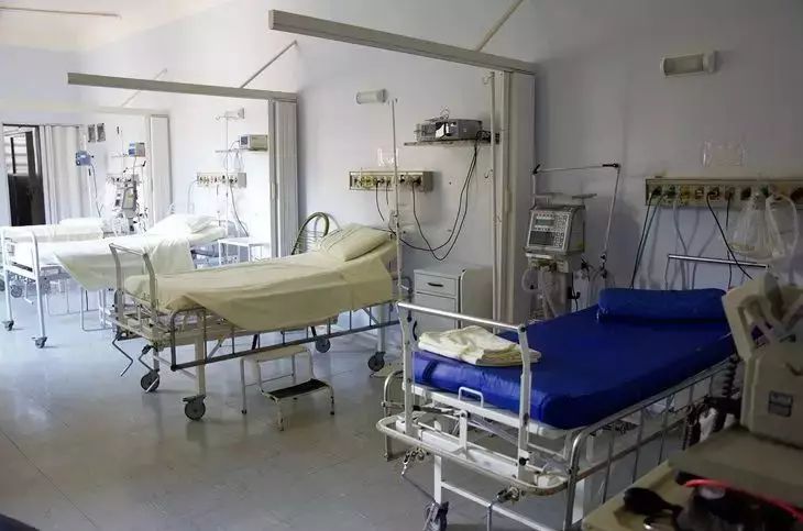 Der Spender erwacht während einer Herzentfernungsoperation unerwartet wieder zum Leben Krankenhaus