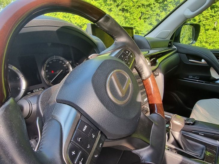 Die Staatsduma hat eine Neuerung für Autofahrer genehmigt Lenkrad