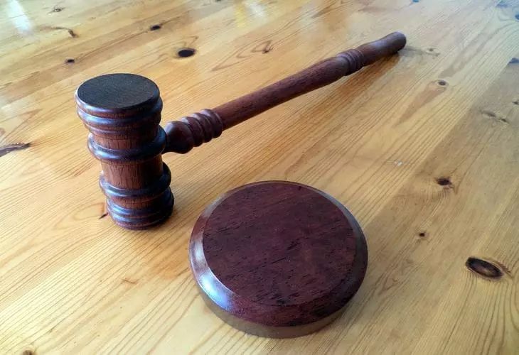 Das Gericht in Perm weigerte sich, das Wort „Schaf“ als Beleidigung zu betrachten Gericht