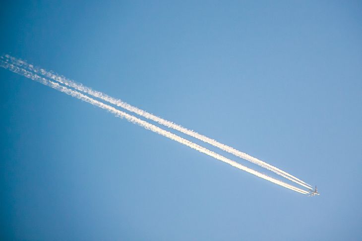 Eine Russin, die ohne Ticket nach Paris geflogen war, wurde verurteilt Flugzeug