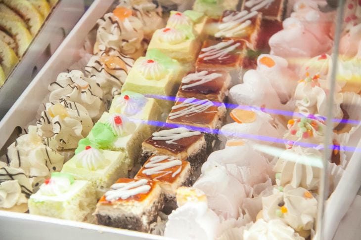 So überwinden Sie das Verlangen nach Zucker Essen