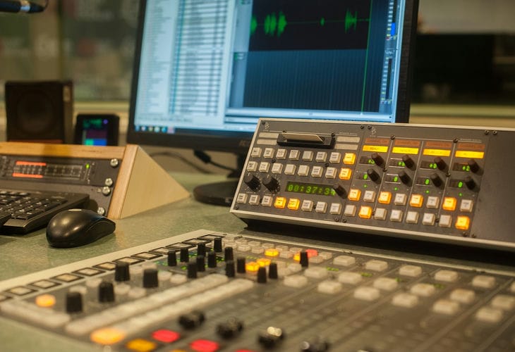 Das Lied Shaman wurde auf dem Radiosender Doomsday gespielt das Radio